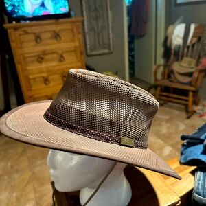 Red Head Grand Co Hat